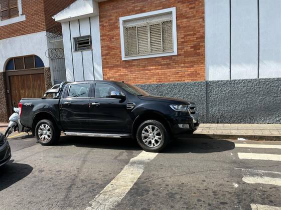 FORD RANGER 3.2 XLT 4X4 CD 20V DIESEL 4P AUTOMÁTICO